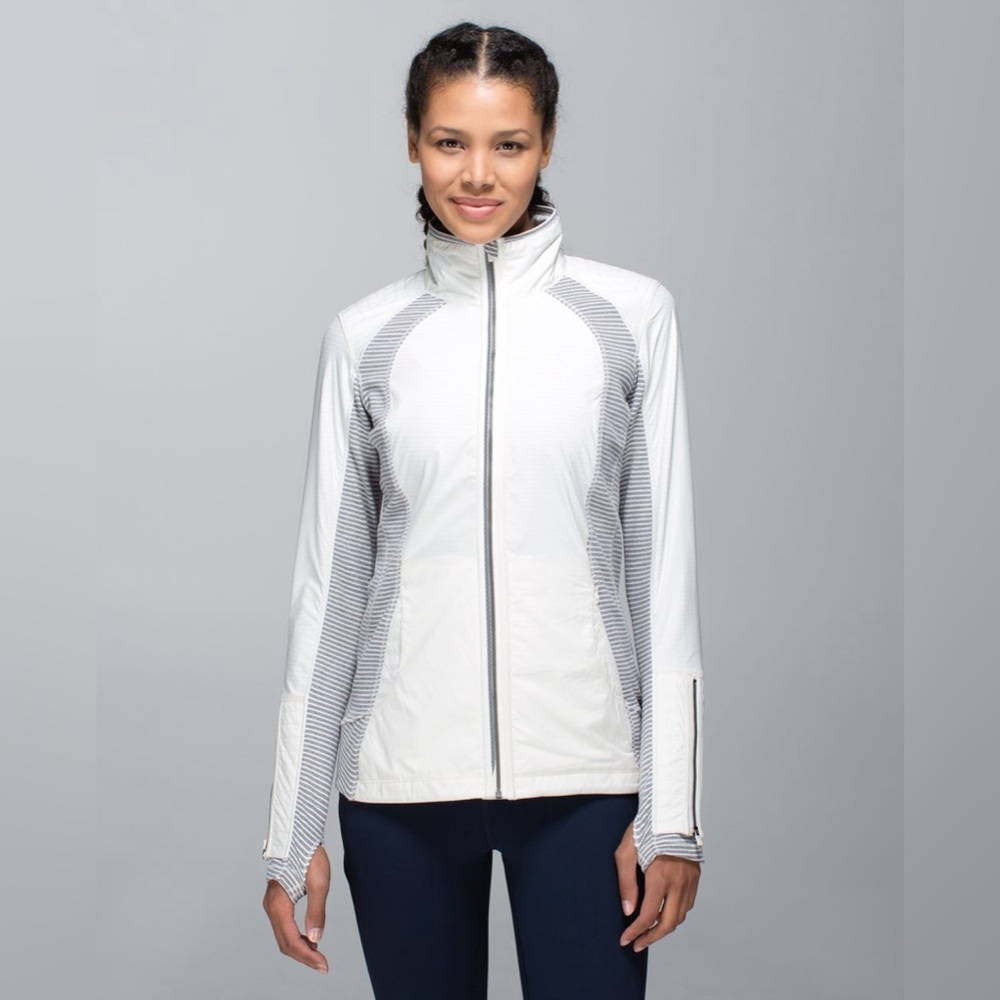 LULULEMON Rebel Runner Jacket in Ghost / Hyper Stripe Heathered Slate Ghost, 8